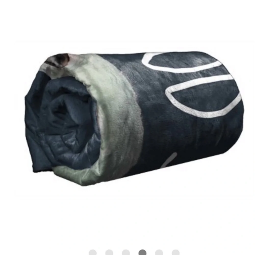 Star Wars: The Mandalorian Cloud Sherpa Throw Blanket